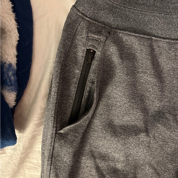 Two Pairs of Women’s Athleta Pants - Picture 7 of 12